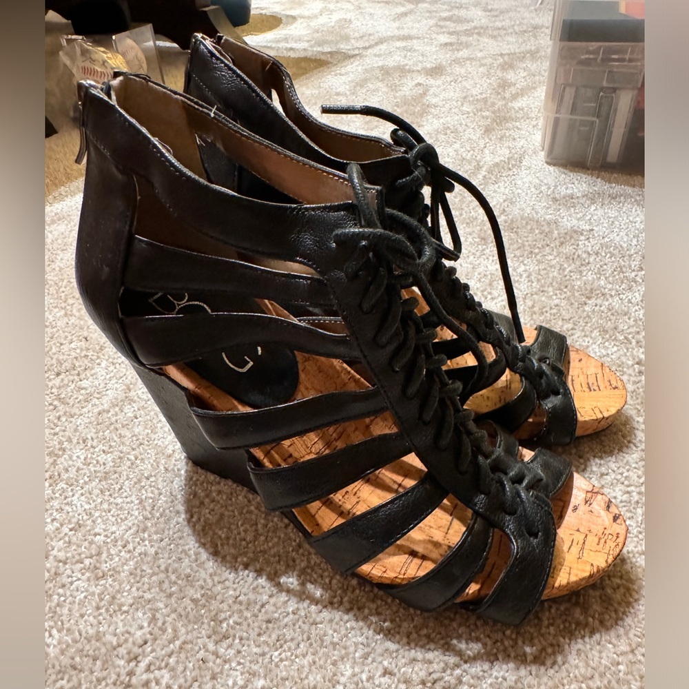 BCBG caged wedges